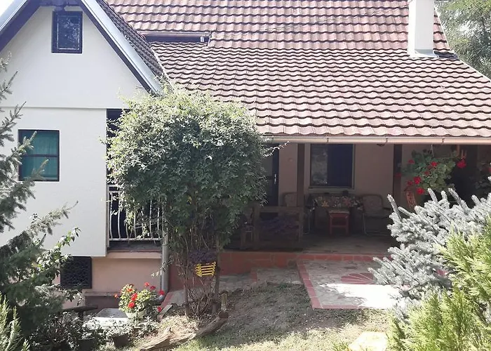 Skriveni Raj 公寓 *