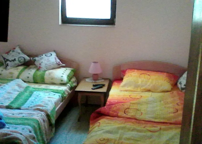 公寓 Skriveni Raj 维尔蒂尼克